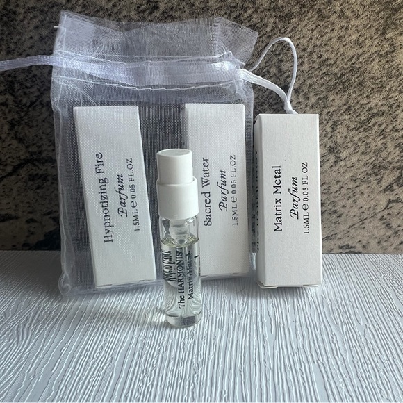 The Harmonist
X3 bundle
•Hypnotizing Fire
•Matrix Metal
•Sacred Water
1.5mL - Picture 3 of 6
